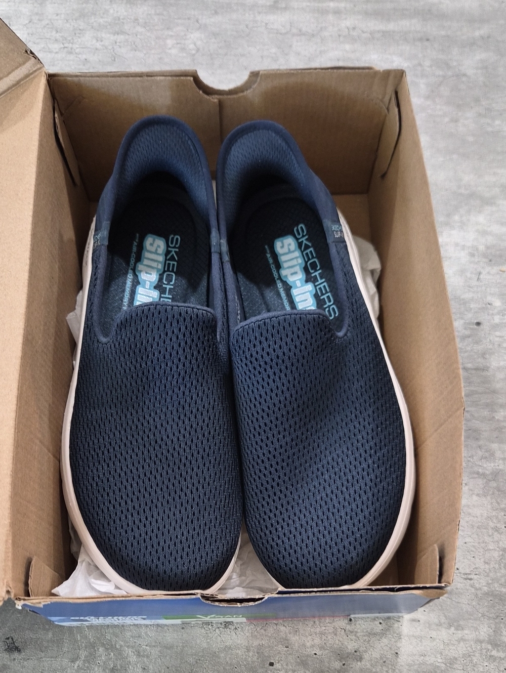 New Women Skechers Navy Mesh Slip-On Women 8.5 Memory Form